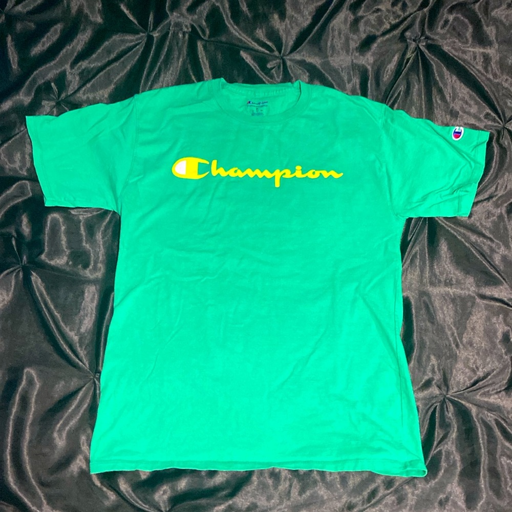 Men’s champion shirt